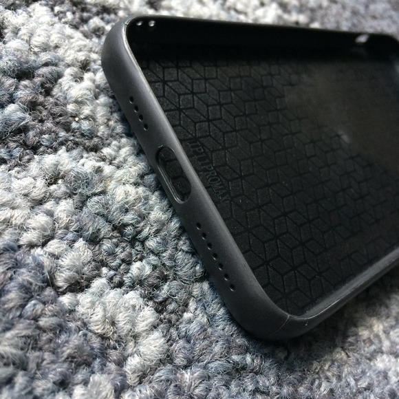 iPhone XR Case Black Grey Feather Print Cover NEW - Picture 11 of 11